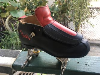 Reidell Custom Skate Boots W/PowerDyne Reactor Pro Plates . Size 7 boot. Plates fit a size 7 boot.