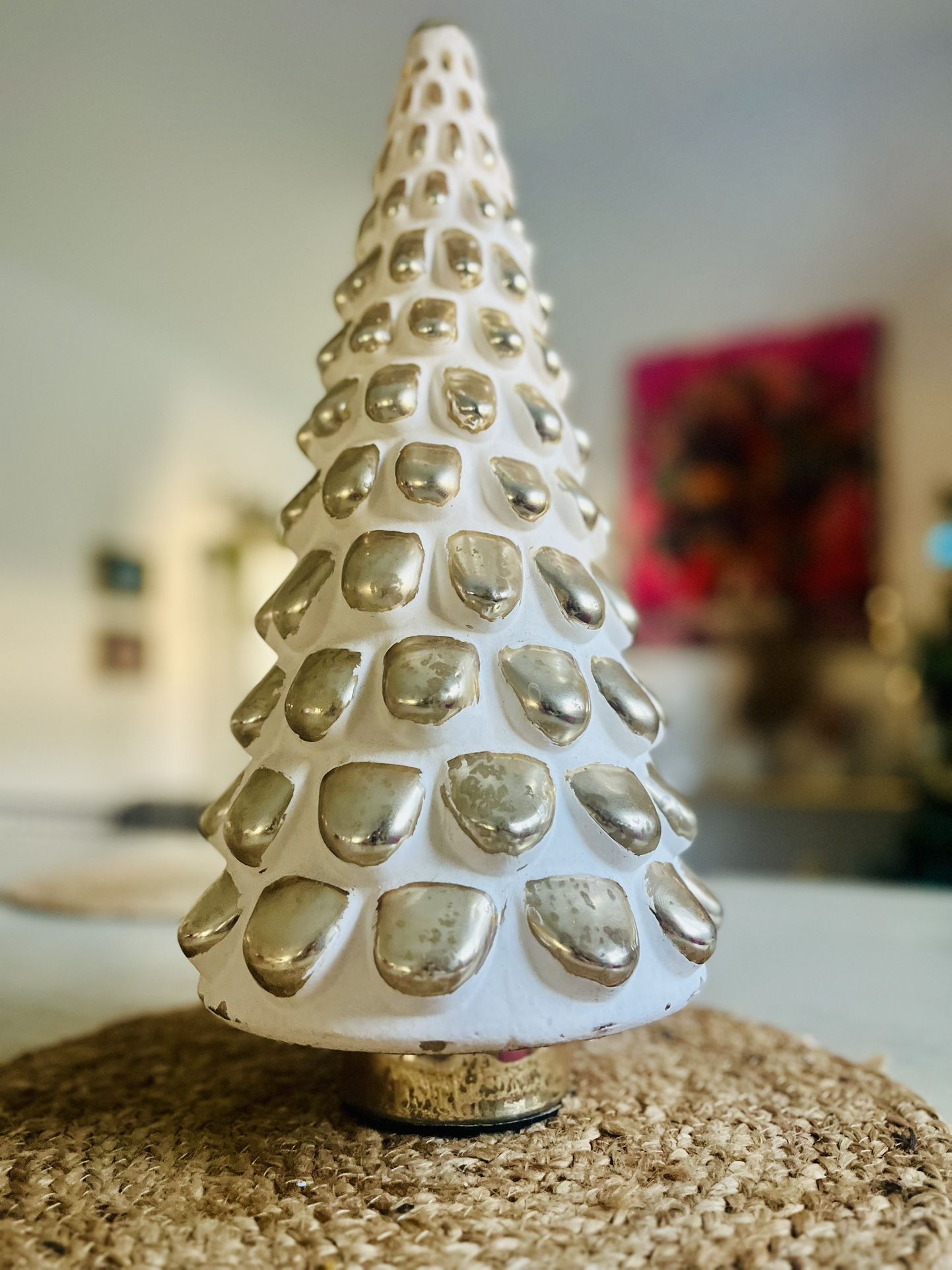 White & Gold Christmas Tree Decoration