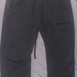 Black essential sweats