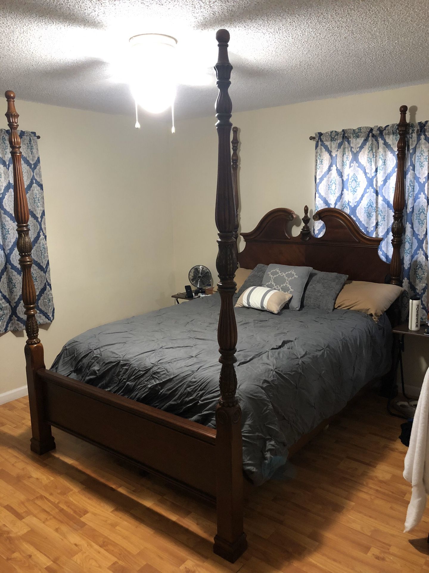 Antique Style Four-Post Bed Frame