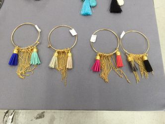 Tassel bracelets (4 colors)
