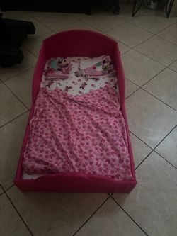Minnie Mouse toddler bed