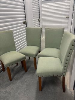 4 Dining room chairs