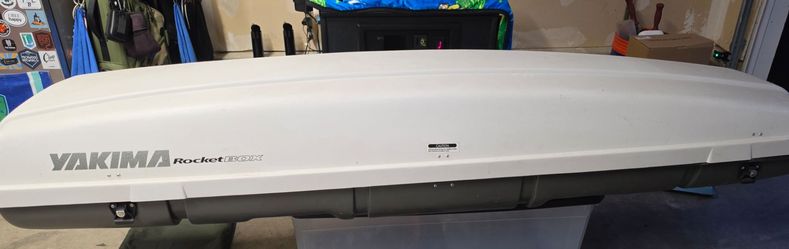 Yakima Rocket Box
