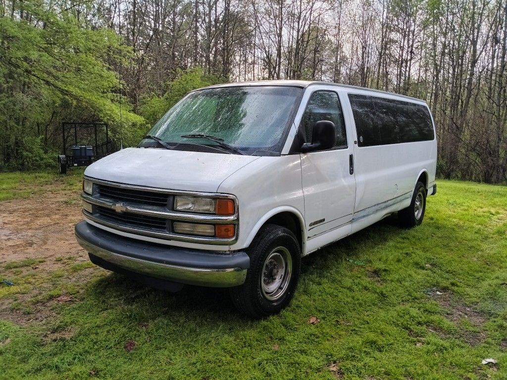 2002 Chevrolet Express
