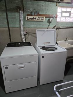 Whirlpool Washer and Dryer Set