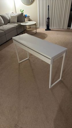Desk/Vanity White