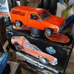 Redcat RC lowrider Nissan hardbody Founders Edition RC Truck dancing bed