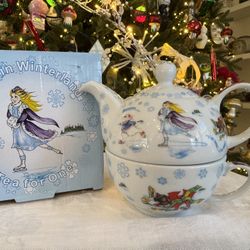 Paul Cardew Alice In Winterland - Wonderland Small Tea For One  16oz Tea Pot With 10 Ox Cup