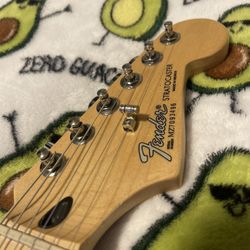 FENDER STRATOCASTER