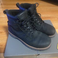 Keen Safety Shoes  Aluminum Toe 9 1/2 Wide