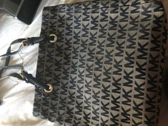 Authentic Michael Kors purse