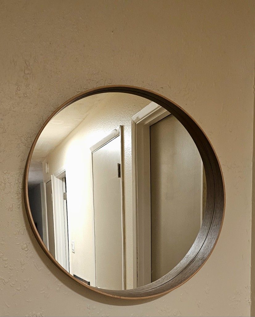 IKEA STOCKHOLM Round Wall Mirror - Walnut Veneer, 31.5"