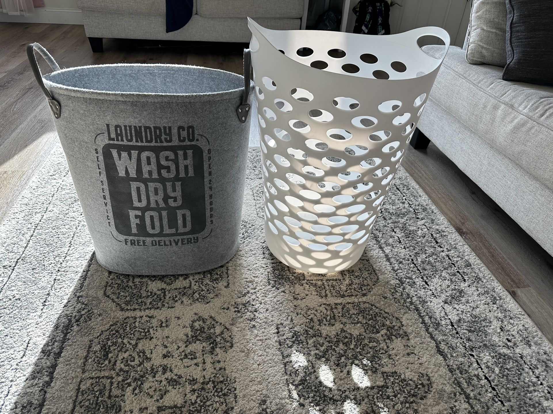 🧺 Laundry Baskets – 2 for $10