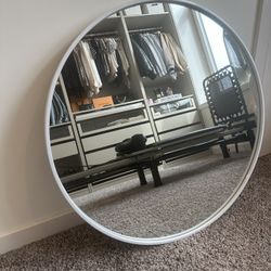 32in White Round Wall Mounted Mirror