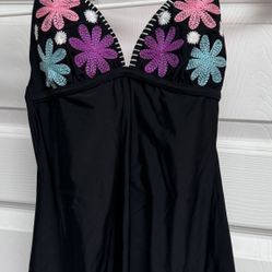New Size XS Bathing Suit Bikini Top Just $3 xox
