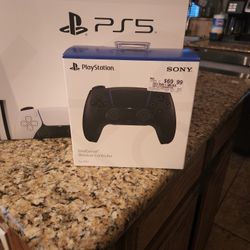 PlayStation 5 with extra wireless  Controller 