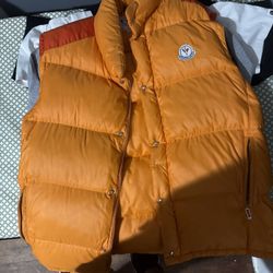 Mocler Vest
