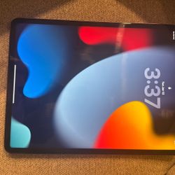 iPad Pro (12.9-inch) (5th generation)