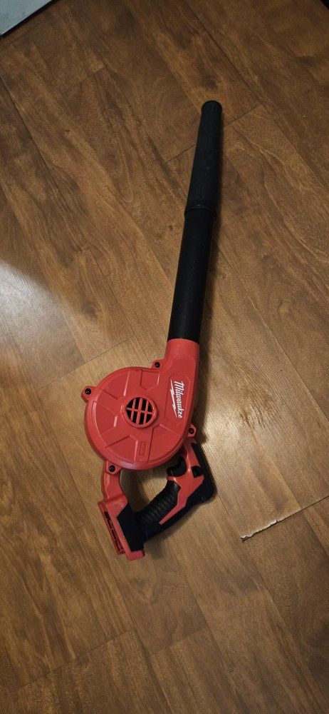 Milwaukee M18 Compact Blower 