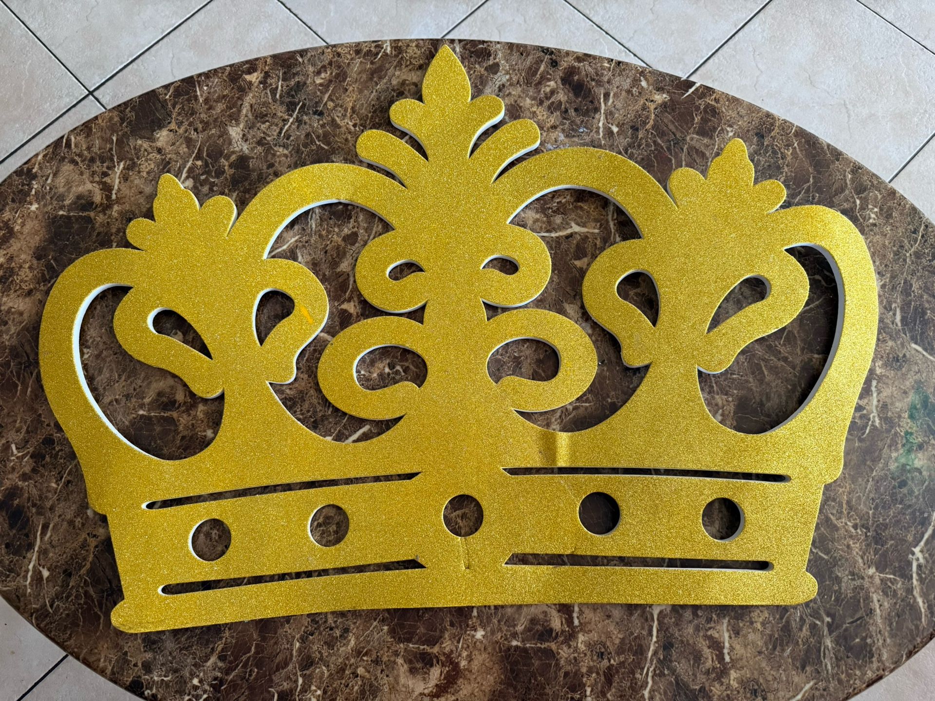 Ornament of Xv (crown)