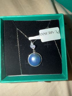 Genuine saltwater Mabe’ Pearl with s925 and cz
