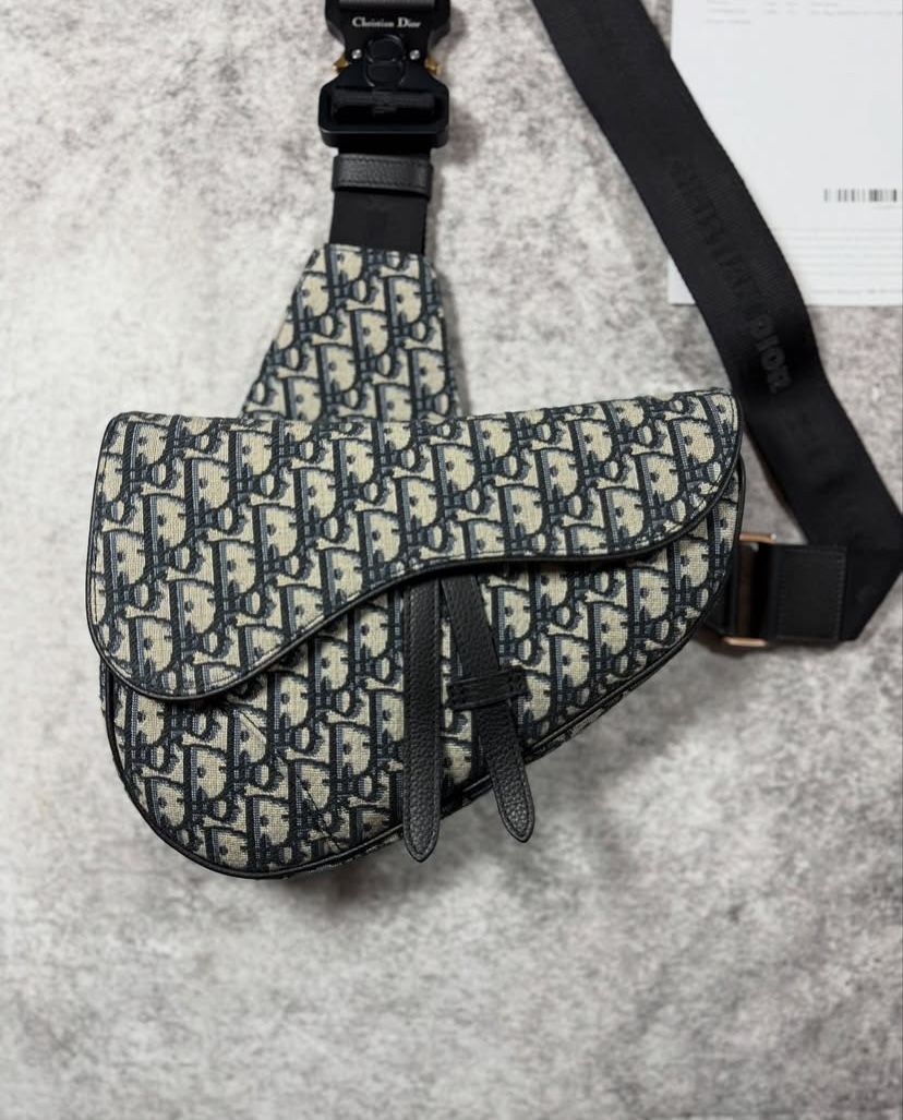 Dior Messenger Bag With The Certificate