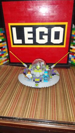 LEGO Alien Conquest UFO  Abduction  7052