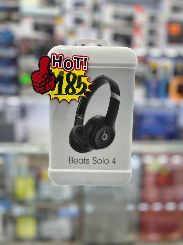 Beats Solo 4 Brand New