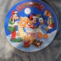 Walt Disney Christmas 1990- “Checking It Twice” Plate