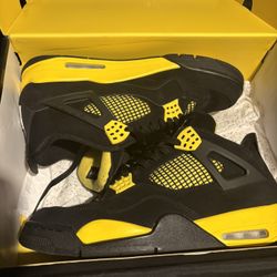 Jordan 4s Yellow Thunder Size 12