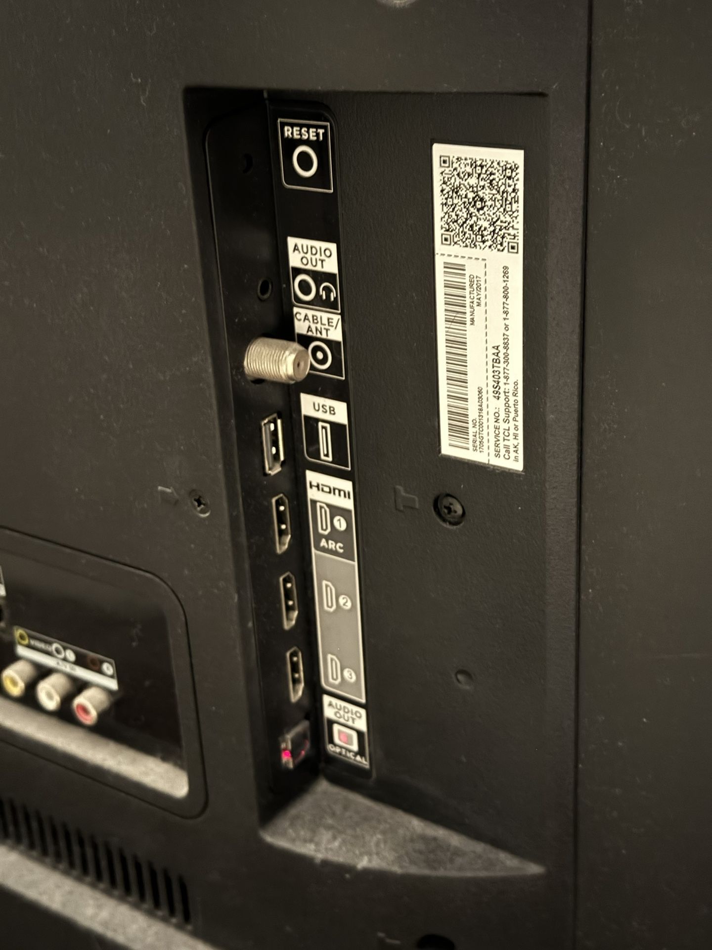 TCL TV - 49” Roku Smart TV for Sale in Mission Viejo, CA