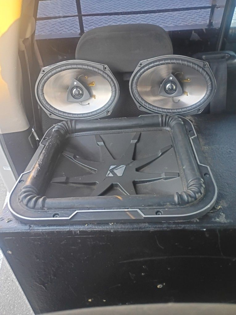 15 In Kicker L7 With Two 6x9s