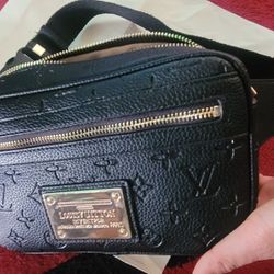 Louis Vuitton Bag Read Below Description Before Buying Item $ 1 3 0