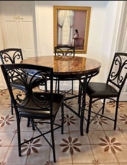Dining set