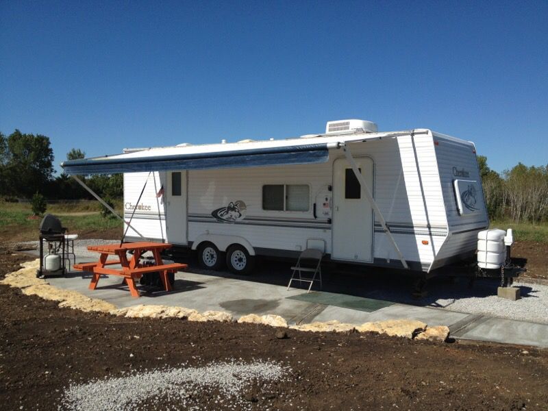 2005' Coyote 27G Travel Trailer 30.5'