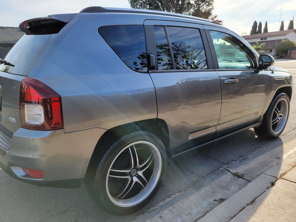 Jeep Compass 20 Inch Rims Jeep Compass, Low Miles, 4 Cylinder Gas Saver, Clean Title, Smogged ...