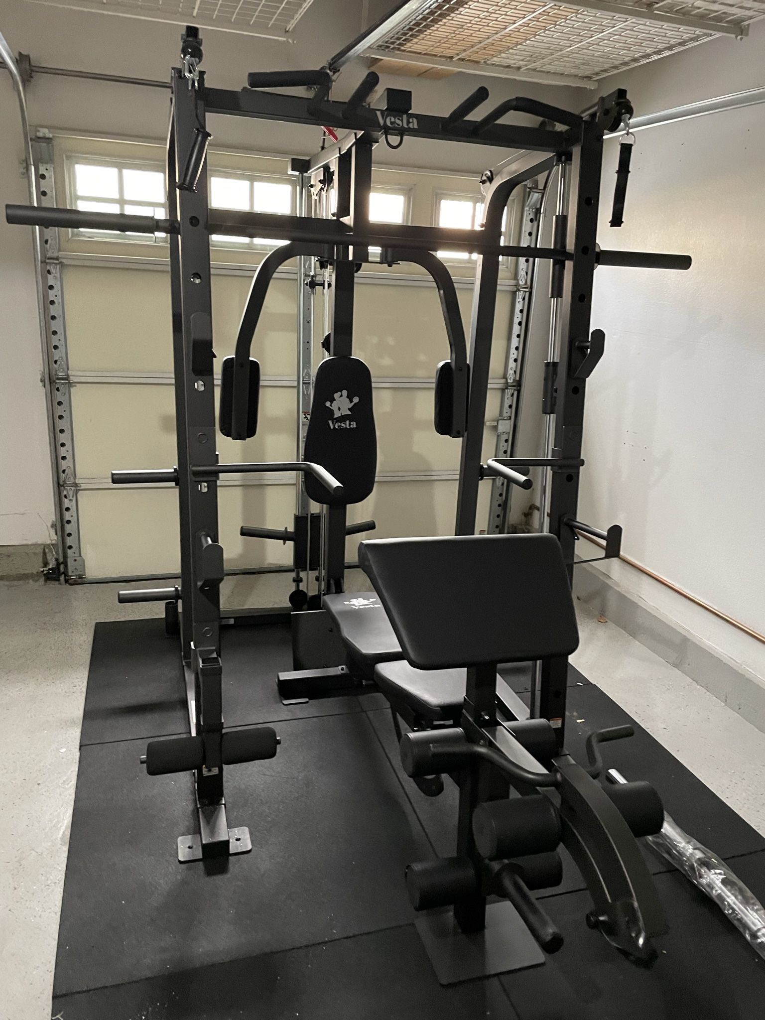 Vesta Fitness Smith Machine 1001 w/Bench Attachment | 245lb Cast Iron Olympic Weights | 7ft Olympic Bar | Fitness | Gym Equipment | FREE DELIVERY 🚚