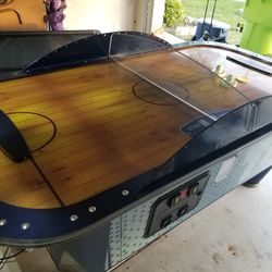 Air Hockey Table