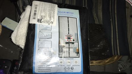 Magnet doorway screen