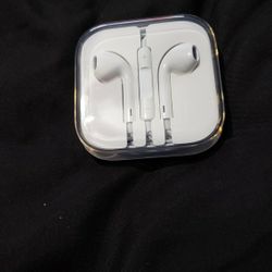 Apple Headphones Wired Brand New