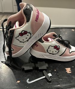 Hello Kitty Heelys