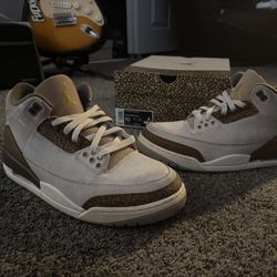 Air Jordan 3 Retro Palomino Size 10 With Box