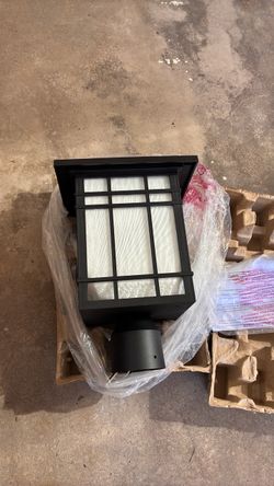 Canyon 14.73-in Matte black Traditional Outdoor Post light
