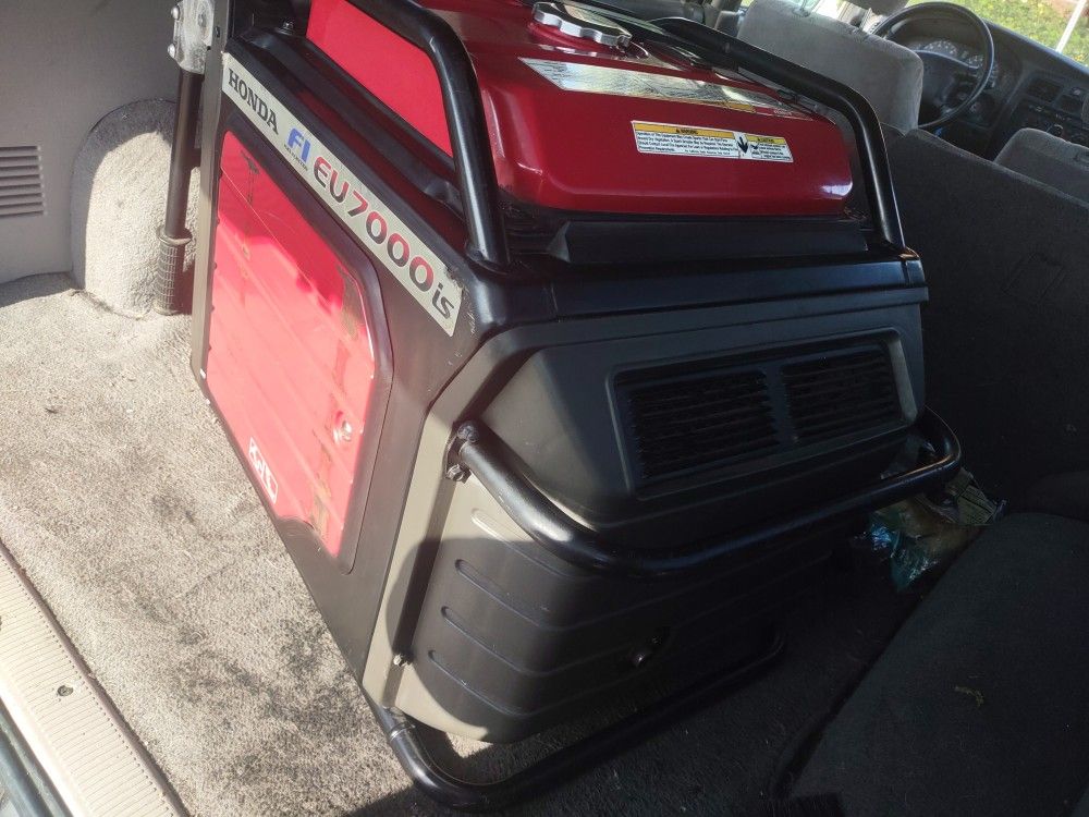 Honda Fi Eu7000 Watts Inverter Generator for Sale in Seattle, WA OfferUp