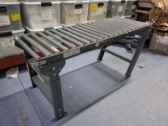 Light Duty Gravity Roller Conveyer For Sale
