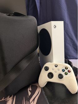 Xbox series s with portable case