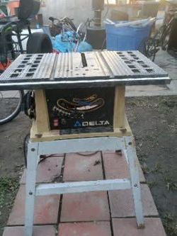 Table saw Delta