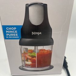Ninja Express Food Chopper motor and blade