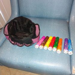 Bingo Tote Plus 8 Lightly Used Markers/ Dotters